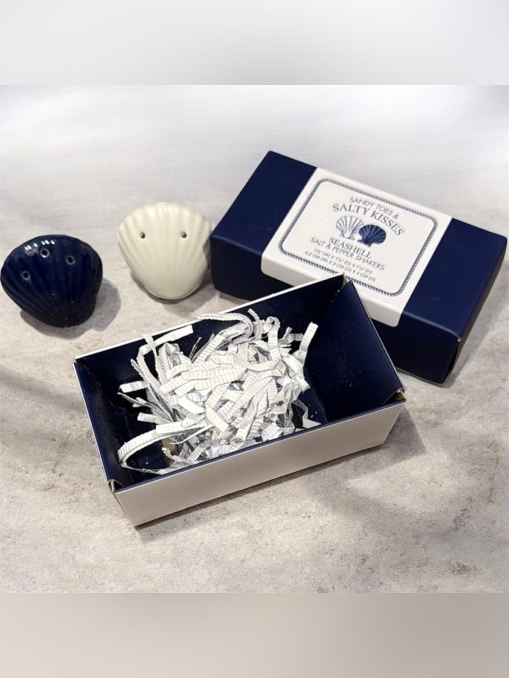 Sandy Toes & Salty Kisses Seashell Salt & Pepper Shakers (NIB)